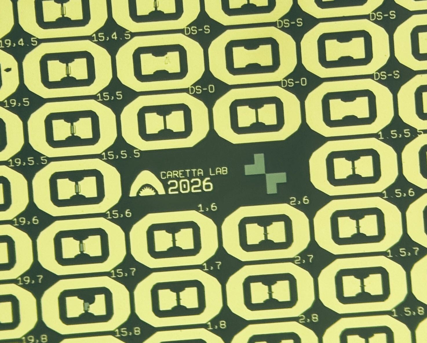 Polarization transient from a 9um X 80nm capacitor
